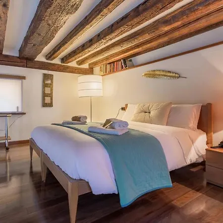 Апартаменты Ponte Dei Pugni Mezzanine Венеция